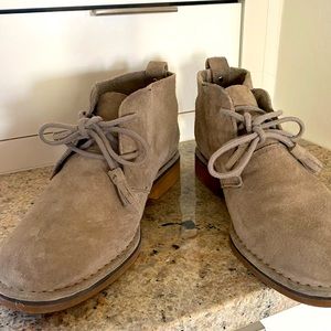 Hush Puppies Bailey Chukka Boot tan sz 9.5